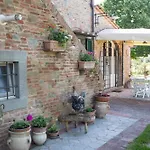 Casa Dei Tigli Будинок відпочинку Кортона