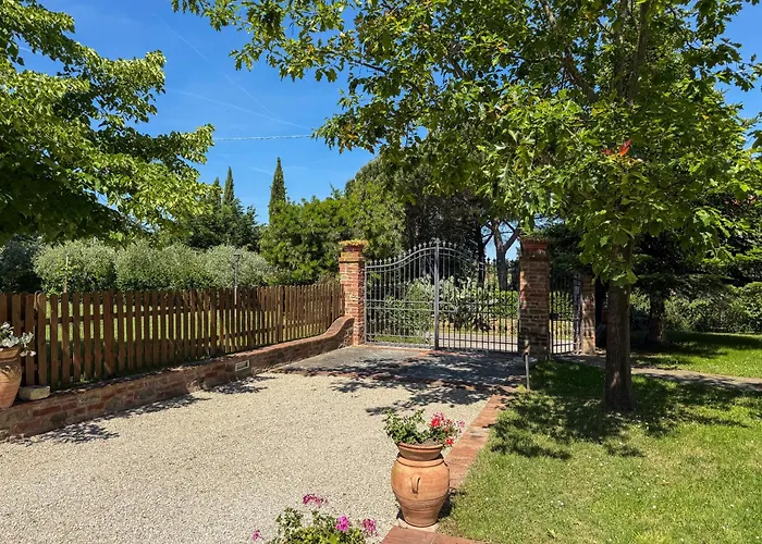 Casa Dei Tigli Дом отдыха Кортона