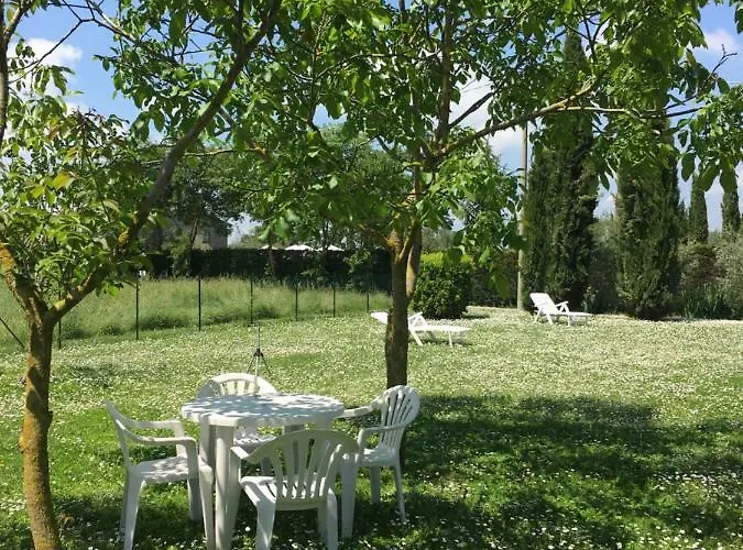 Casa Dei Tigli Дом отдыха Кортона